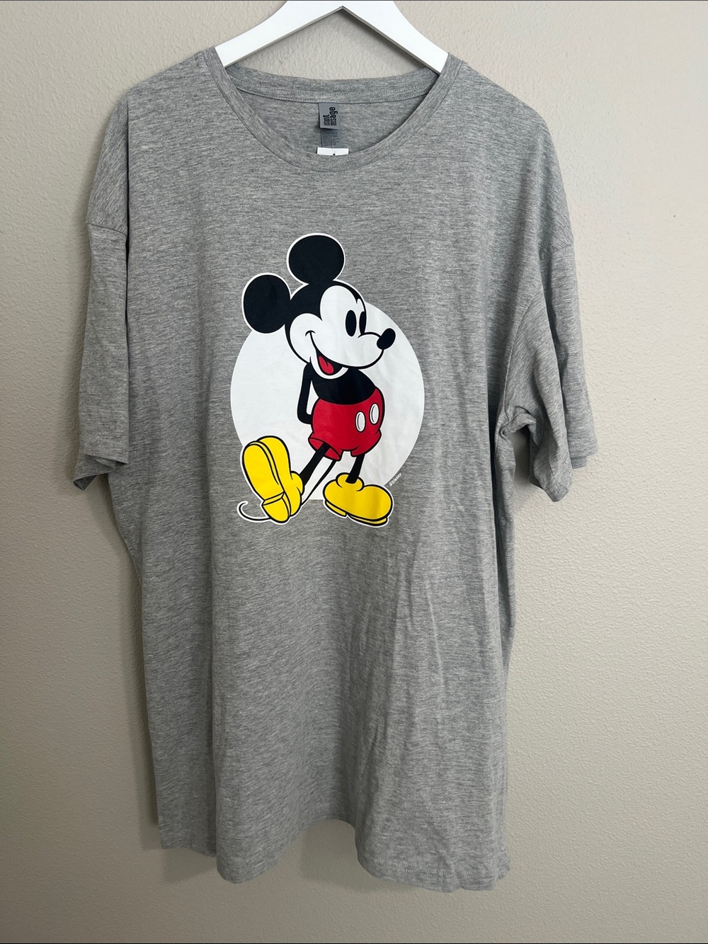 NWT Men's 2XL Tall Grey Mickey Mouse Graphic Tee